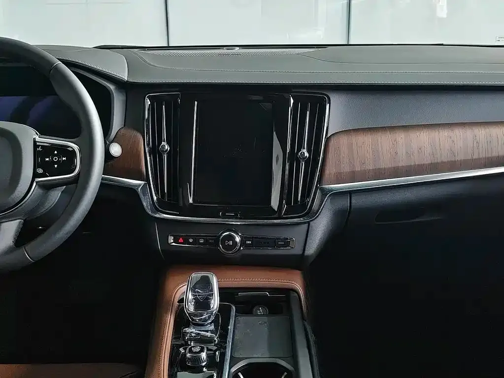 Volvo S90 — фото 2