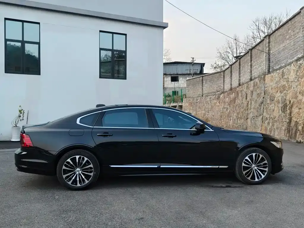 Volvo S90 — фото 5