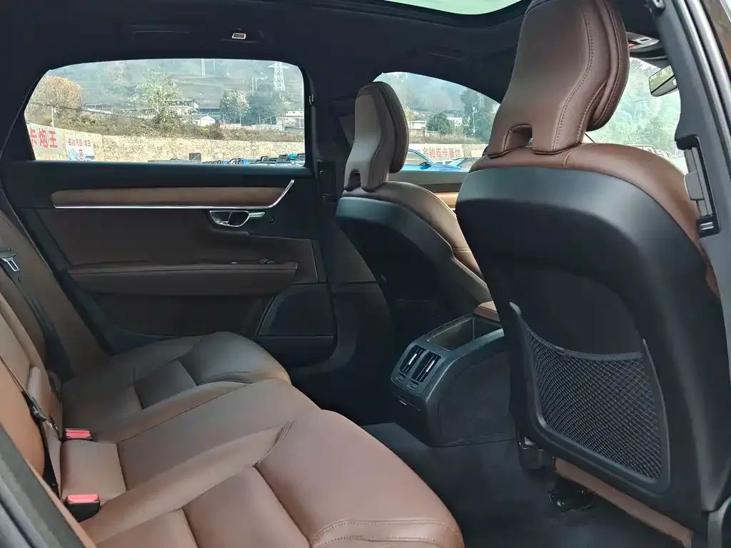 Volvo S90 — фото 2