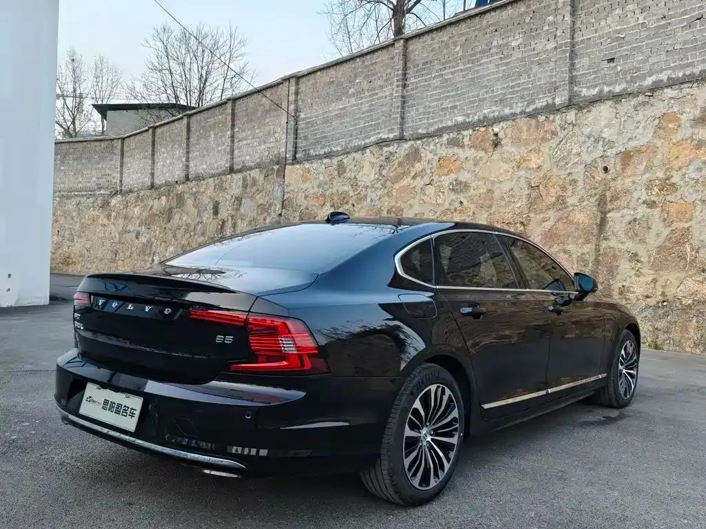Volvo S90 — фото 10