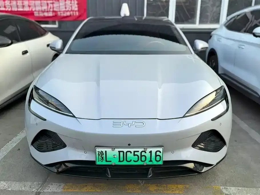 BYD Seal — фото 6
