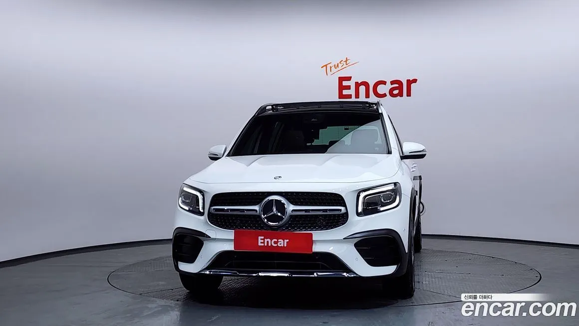 Mercedes-Benz GLB-Class — фото 2