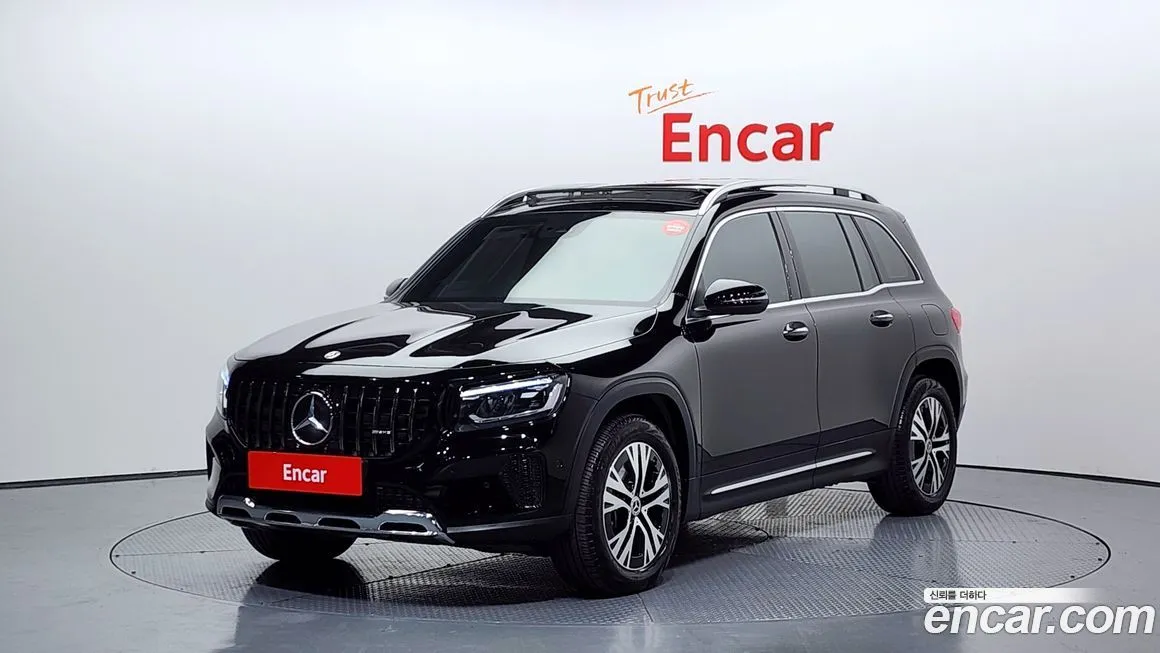 Mercedes-Benz GLB-Class — фото 1
