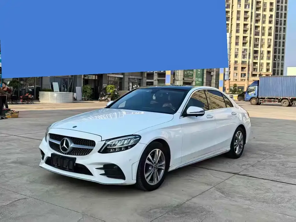 Mercedes-Benz C-Class — фото 1