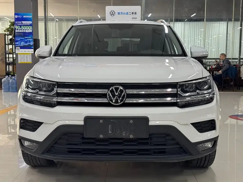 Volkswagen Tharu — фото 2