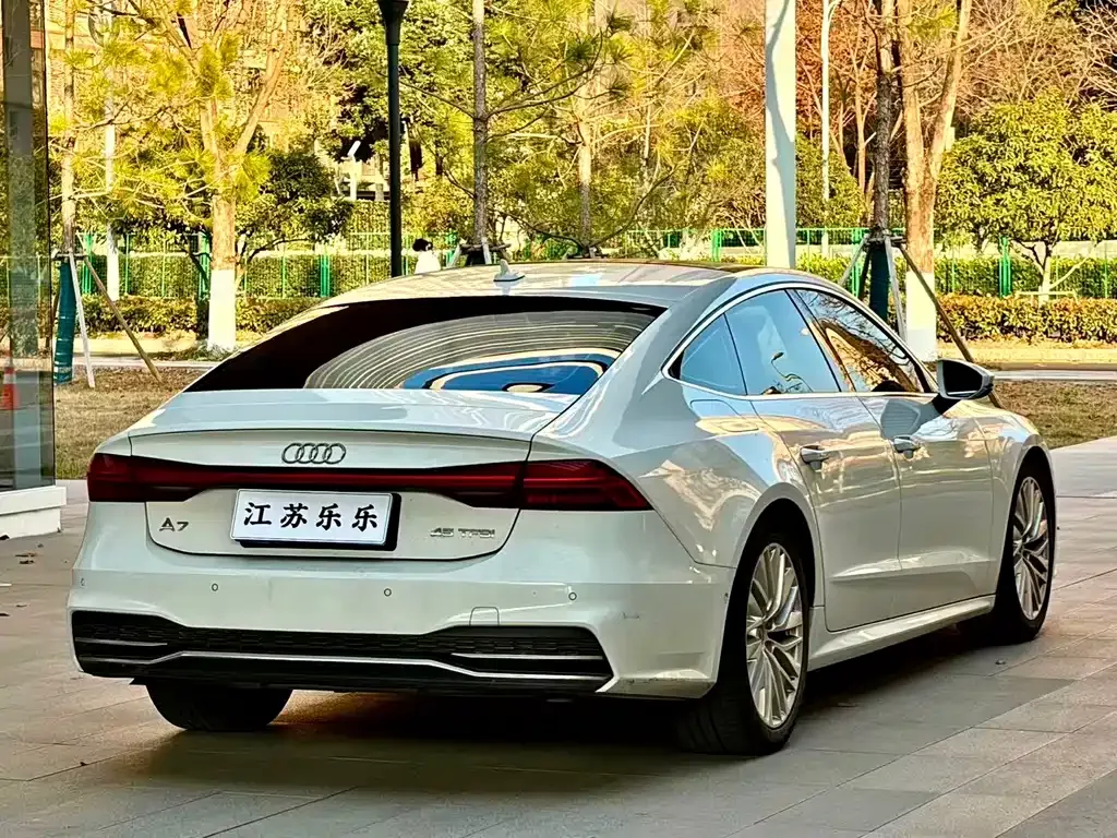 Audi A7 — фото 8