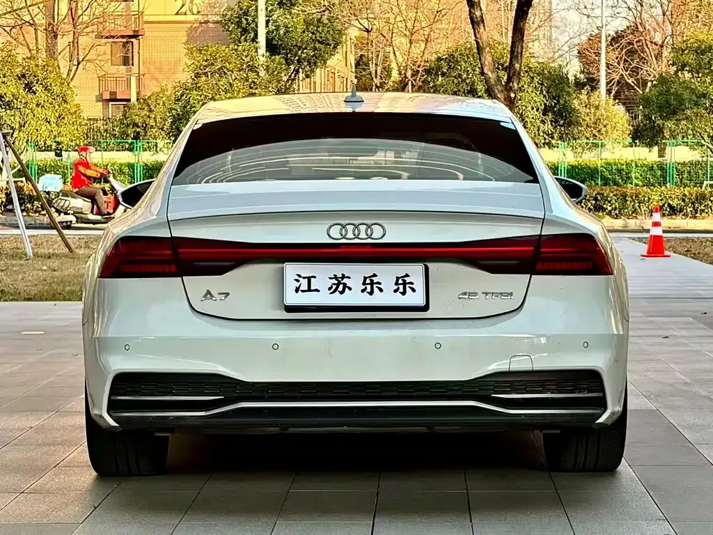 Audi A7 — фото 7