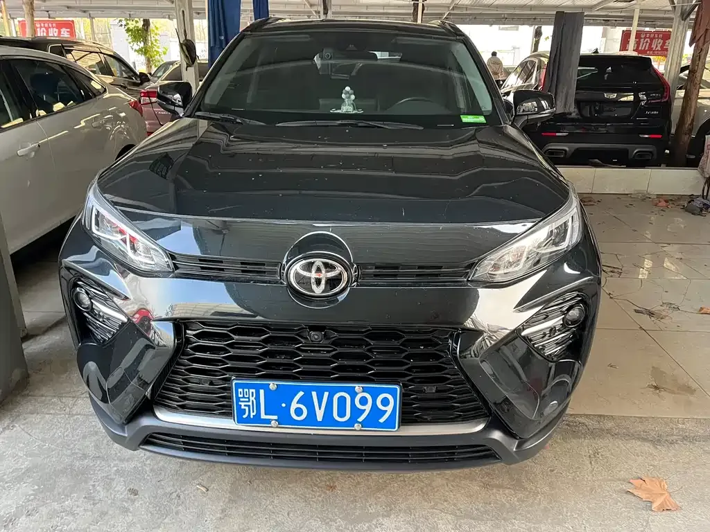 Toyota Wildlander — фото 10