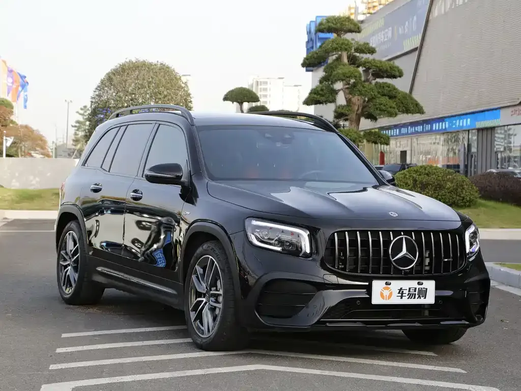 Mercedes-Benz GLB AMG — фото 4
