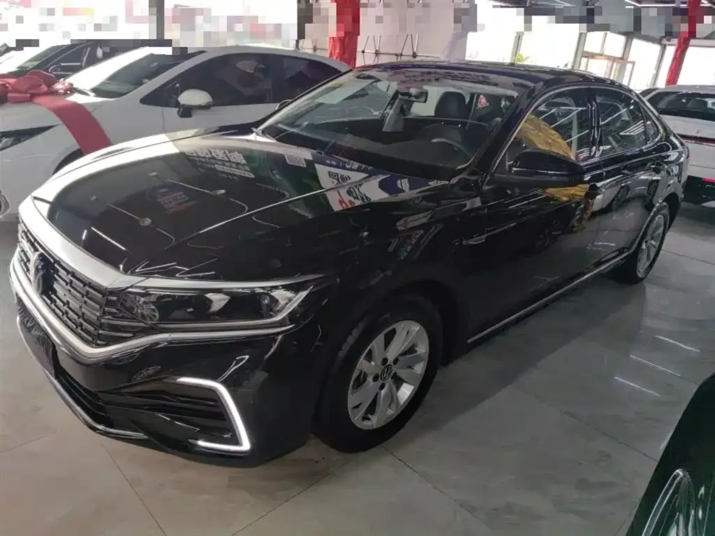 Volkswagen Passat New Energy — фото 8