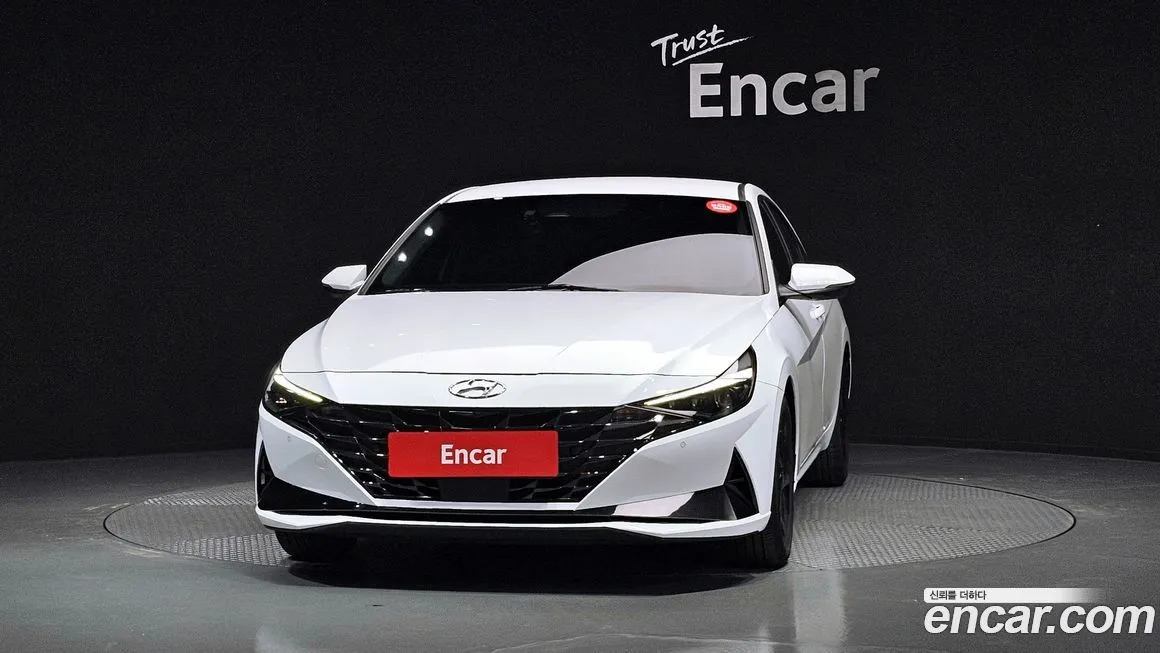 Hyundai AVANTE — фото 3