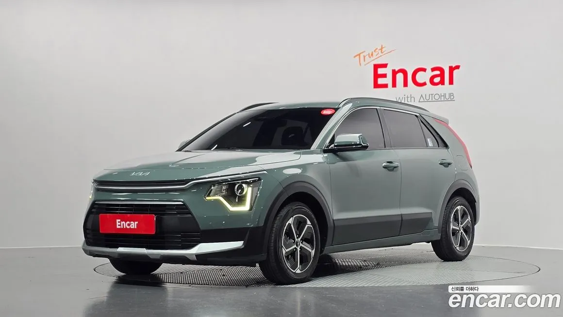 Kia Niro — фото 1