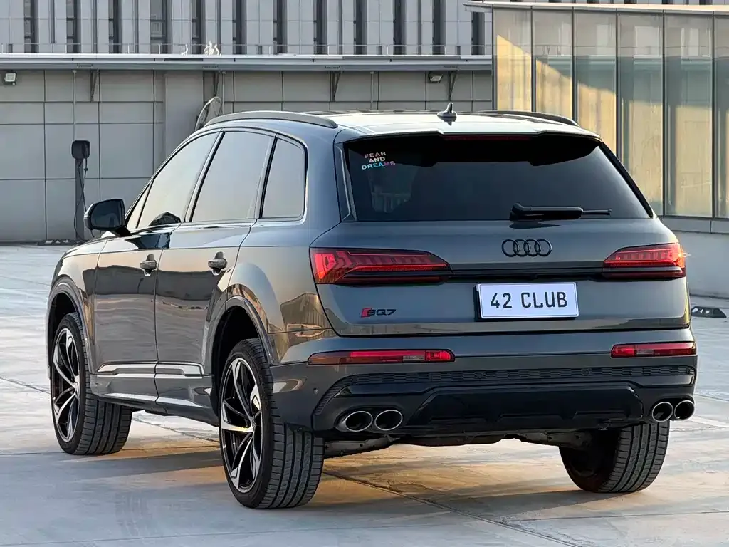 Audi SQ7 — фото 6