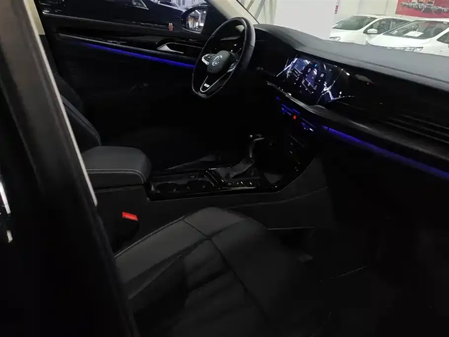 Volkswagen Passat — фото 5