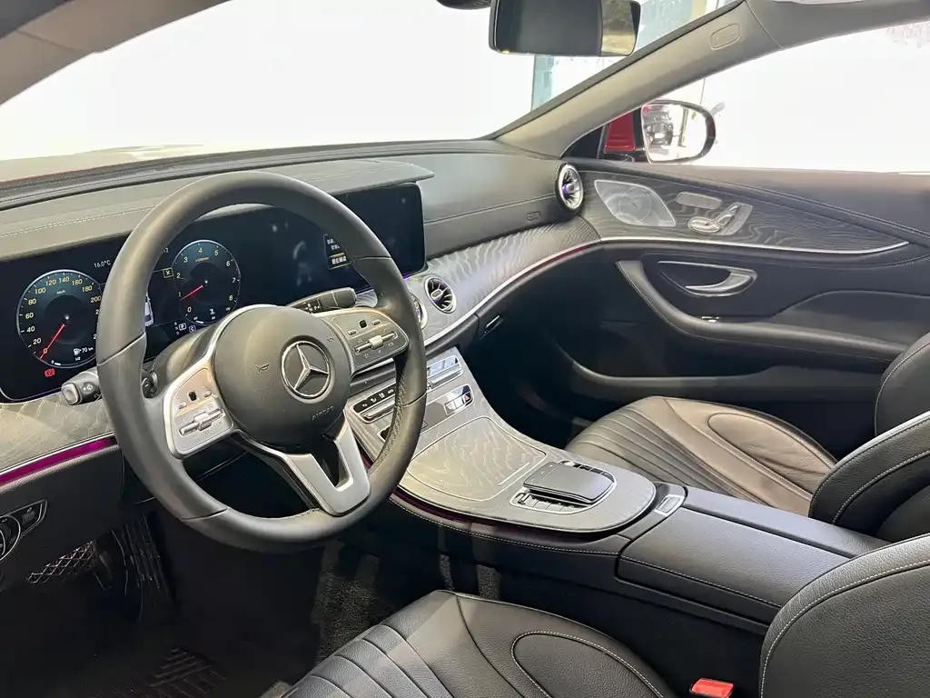 Mercedes-Benz CLS — фото 6