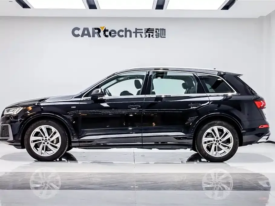 Audi Q7 — фото 2
