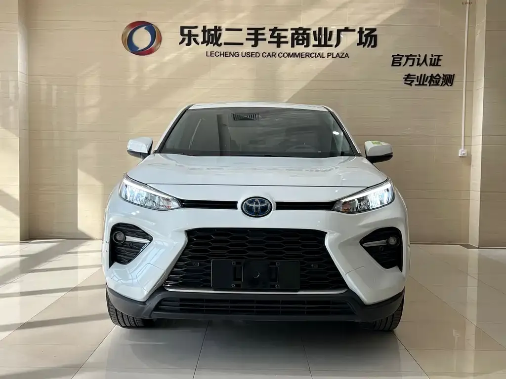 Toyota Wildlander — фото 3