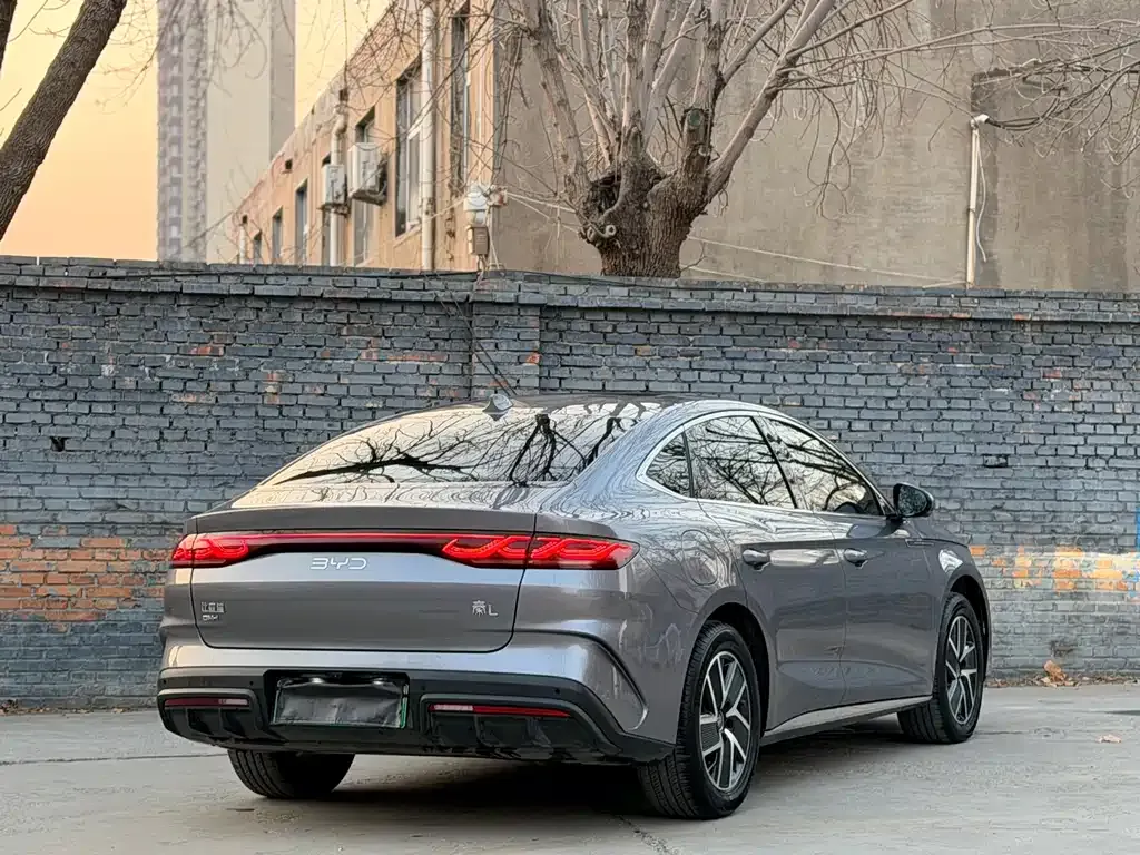 BYD Qin L — фото 8