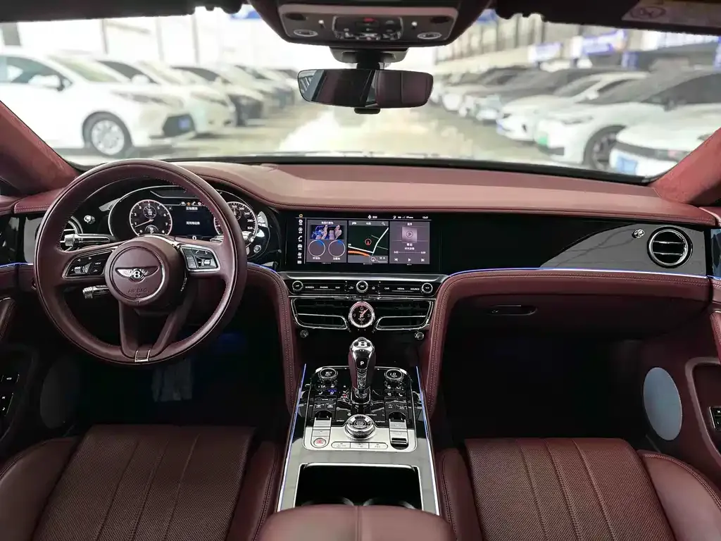 Bentley Flying Spur — фото 5