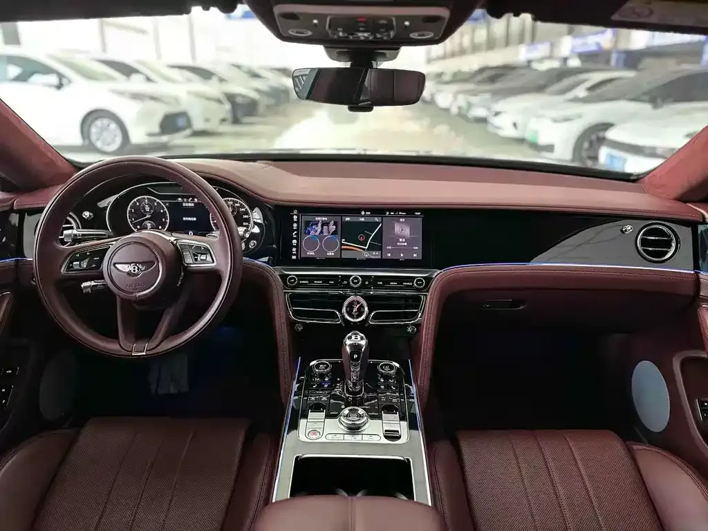 Bentley Flying Spur — фото 9