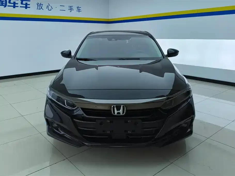 Honda Accord — фото 9