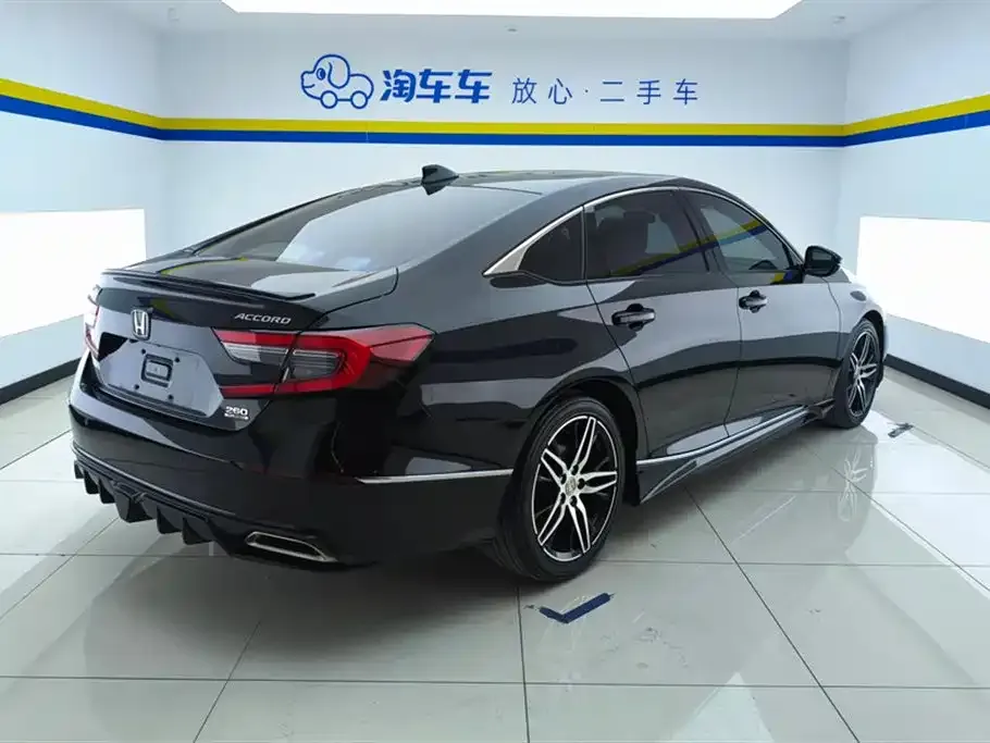 Honda Accord — фото 6