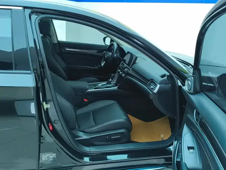 Honda Accord — фото 2