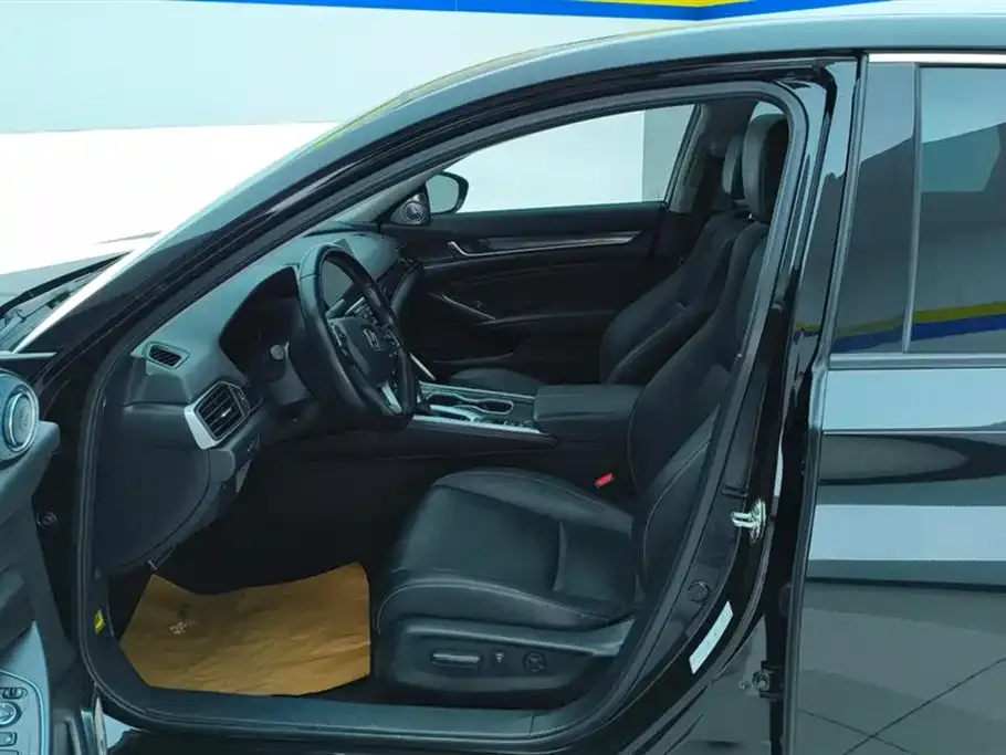 Honda Accord — фото 5