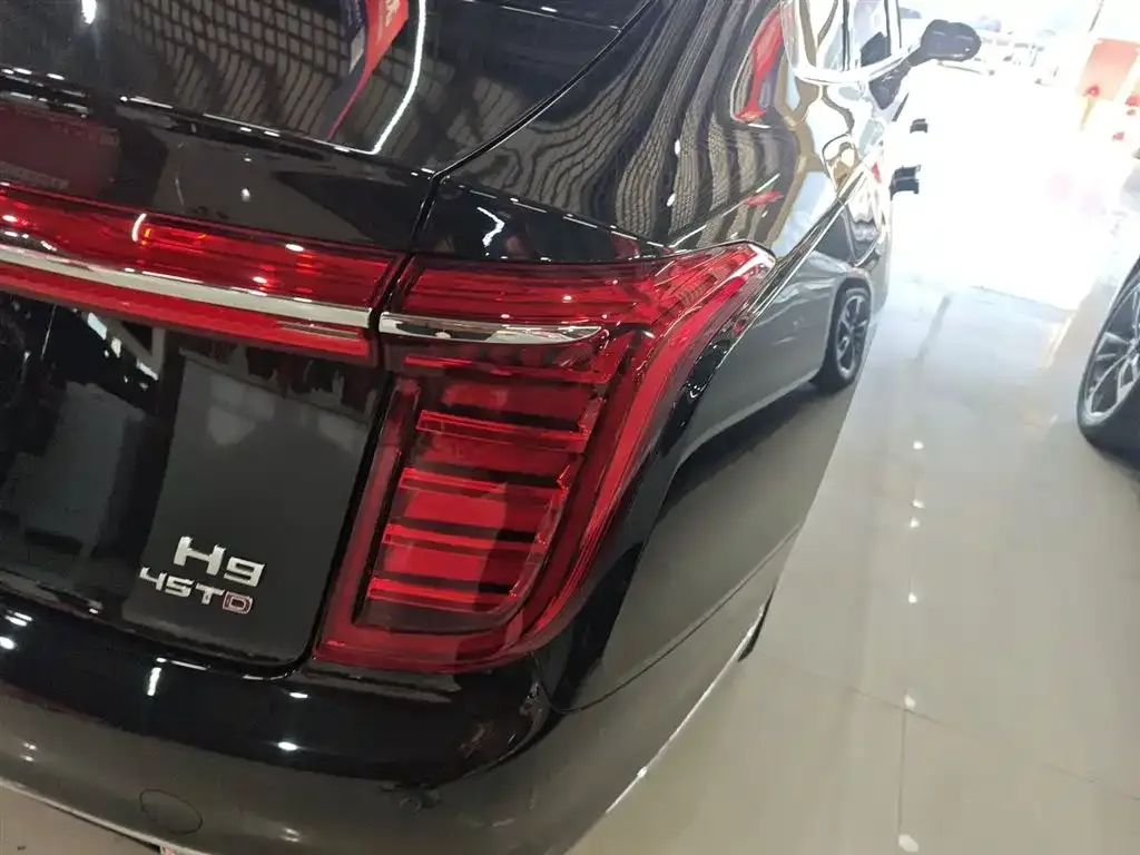 Hongqi H9 — фото 2