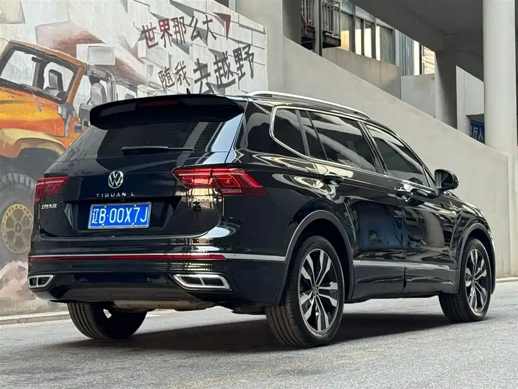 Volkswagen Tiguan L — фото 3