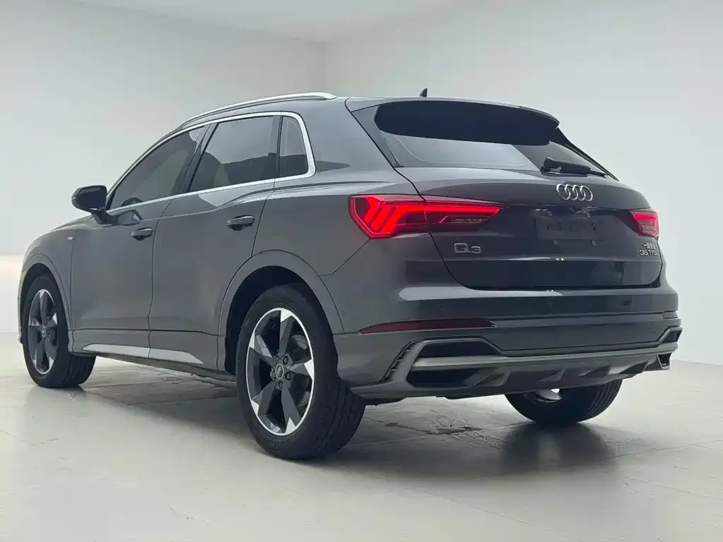 Audi Q3 — фото 3