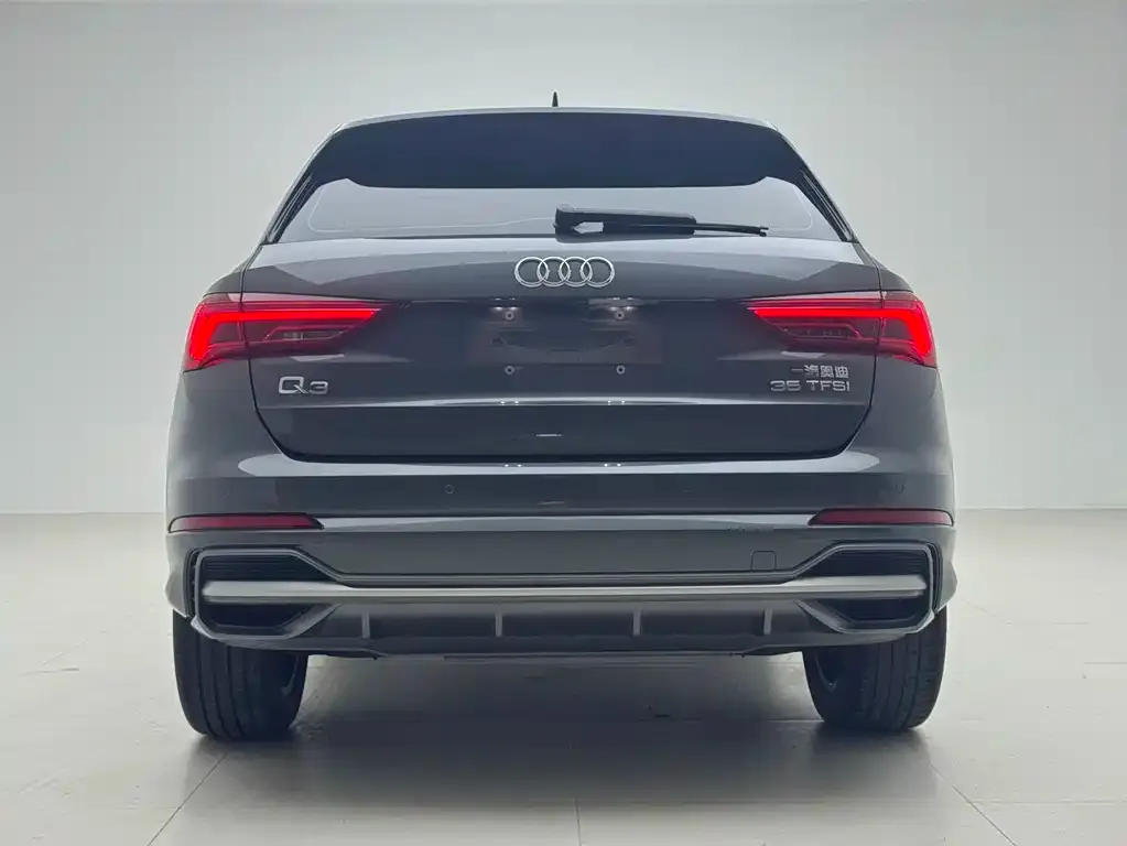 Audi Q3 — фото 4