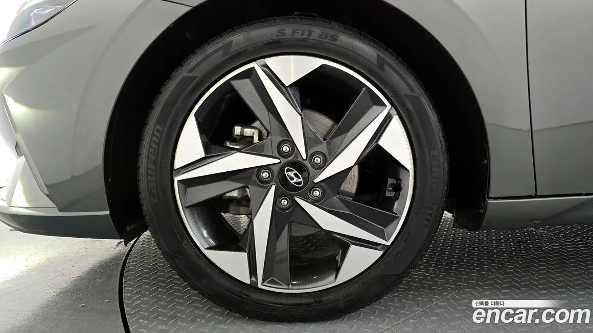 Hyundai AVANTE — фото 5