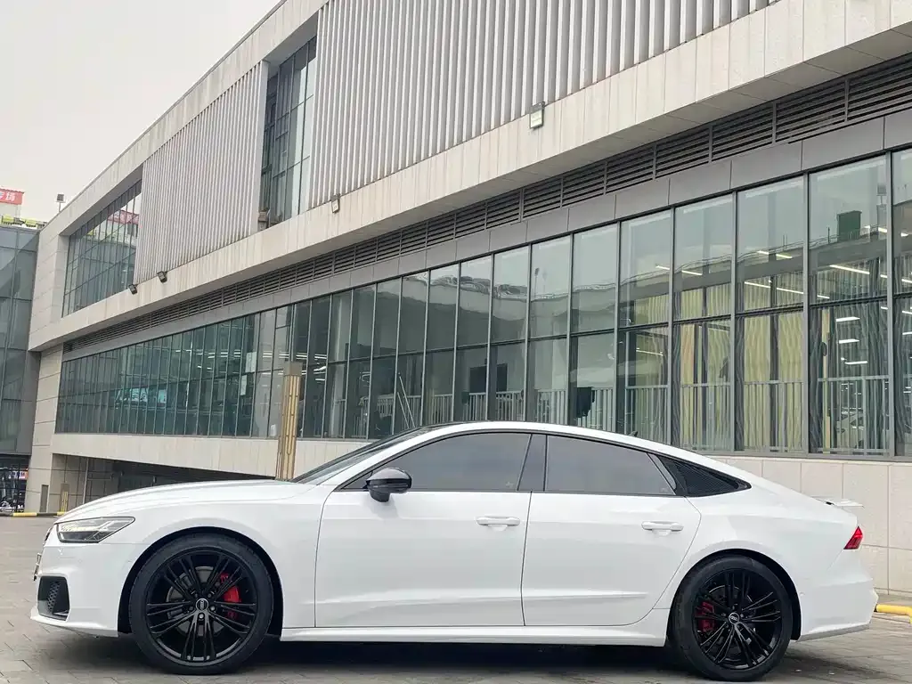 Audi A7 — фото 2