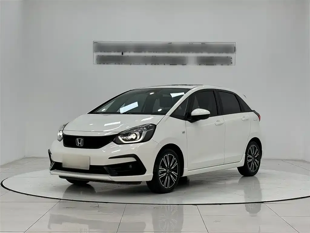 Honda Fit — фото 1