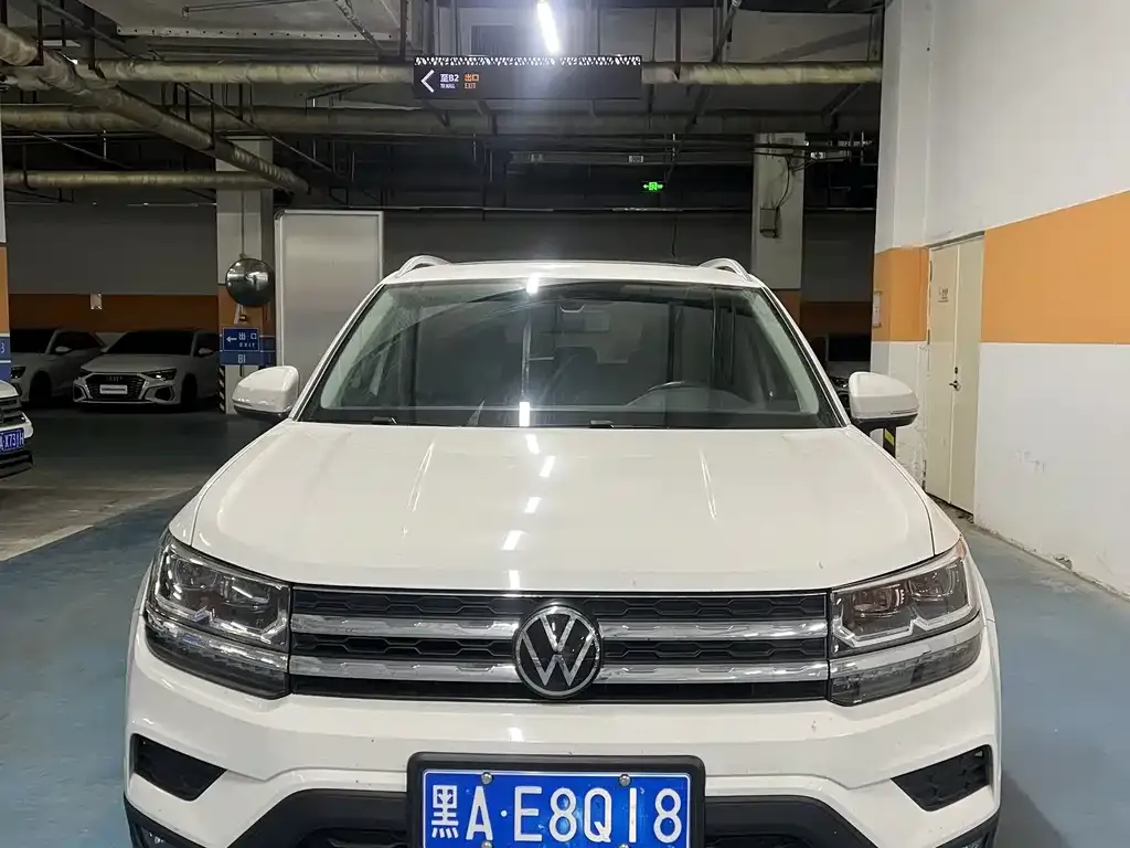 Volkswagen Tharu — фото 1