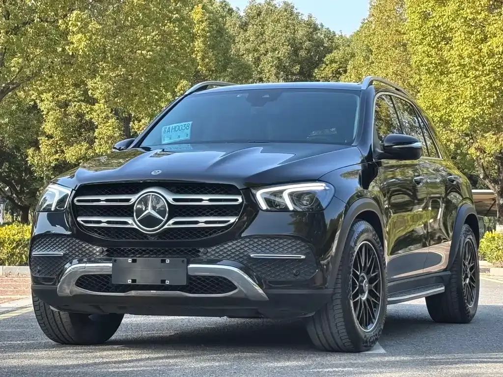 Mercedes-Benz GLE — фото 1