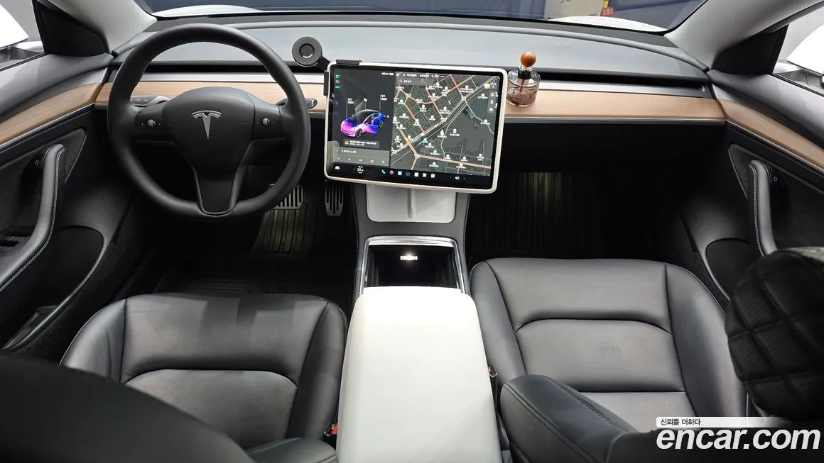 Tesla Model 3 — фото 10