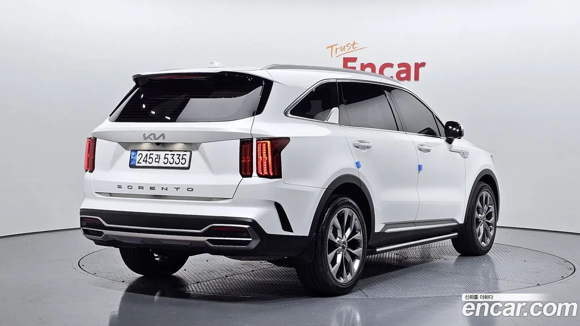 Kia Sorento — фото 10