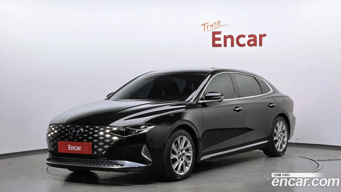 Hyundai Grandeur — фото 1