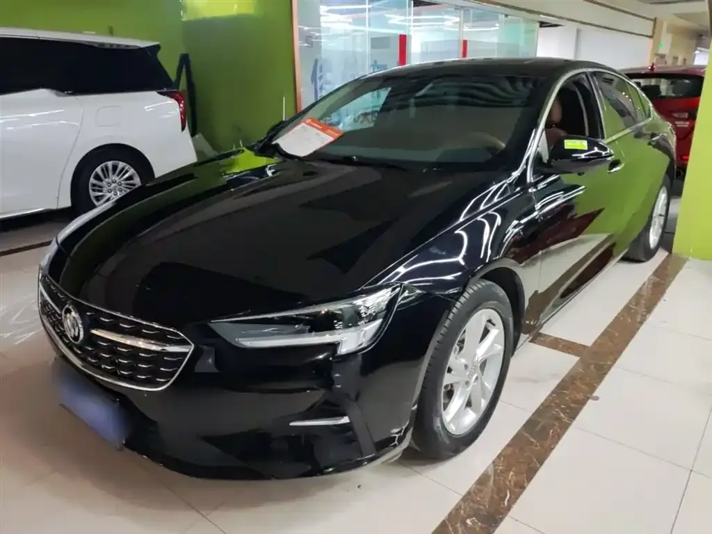 Buick Regal — фото 1