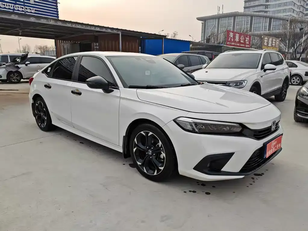 Honda Civic — фото 1
