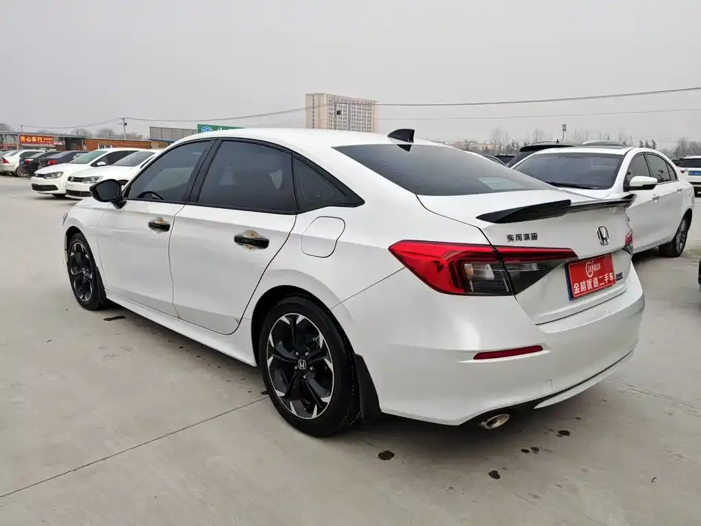 Honda Civic — фото 6