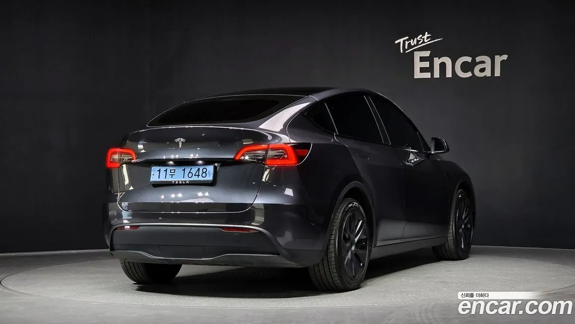 Tesla Model Y — фото 2