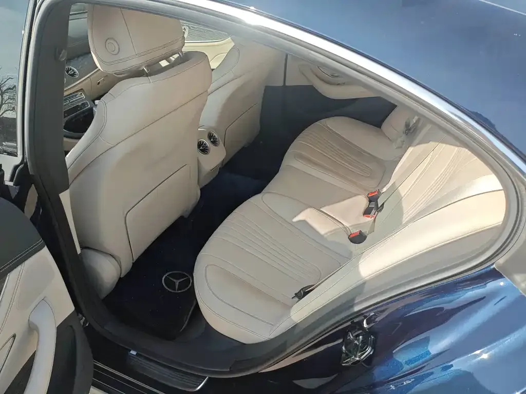 Mercedes-Benz CLS — фото 3