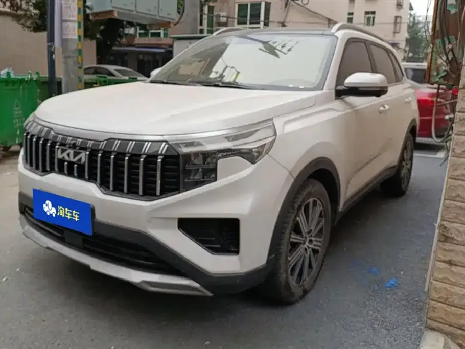 Kia Sportage — фото 1