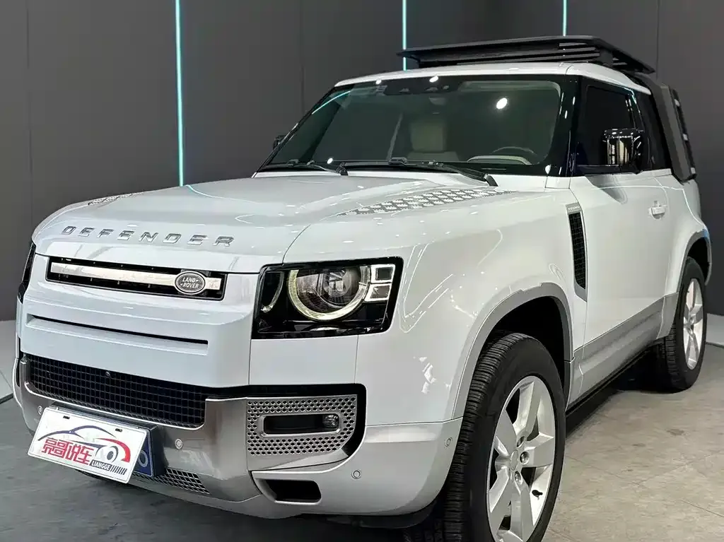 Land Rover Defender — фото 1