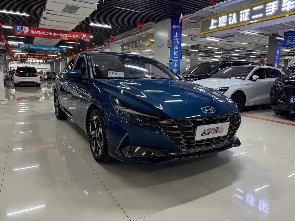 Hyundai Elantra — фото 3