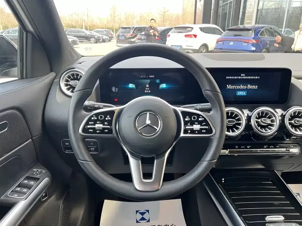 Mercedes-Benz GLA — фото 8