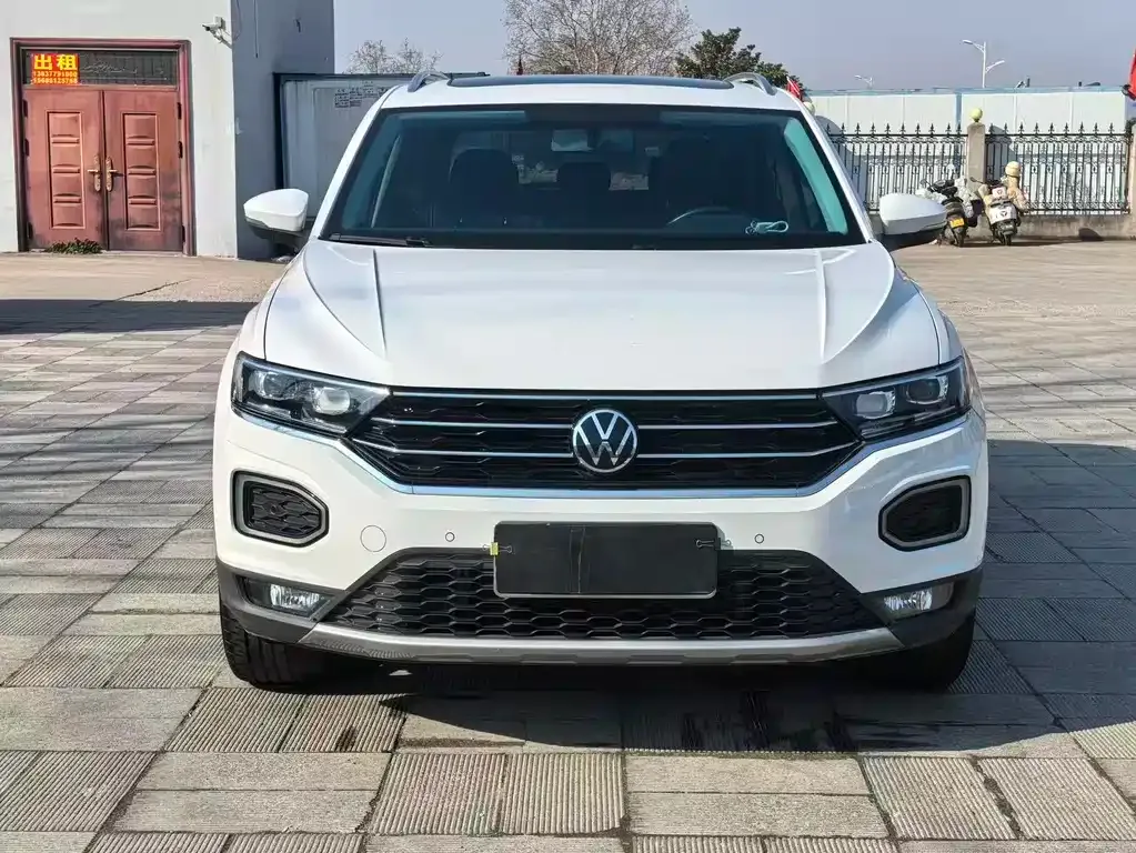 Volkswagen T-Roc — фото 7